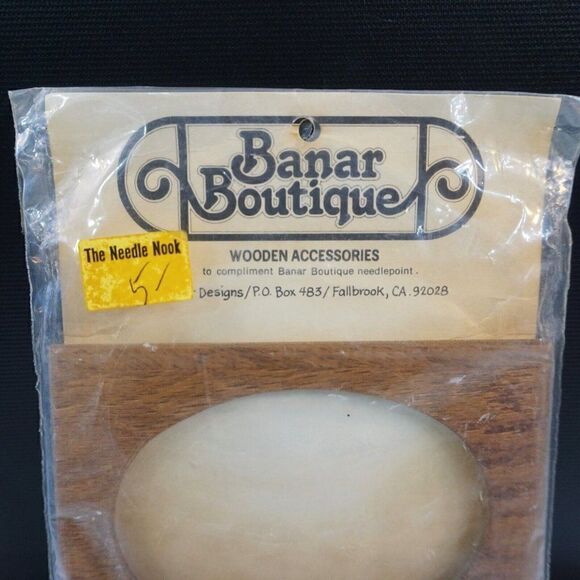 Banar Boutique Craft Frame Switch Plate Cover Wood Oval Insert for Stitchery NOS - Picture 2 of 4